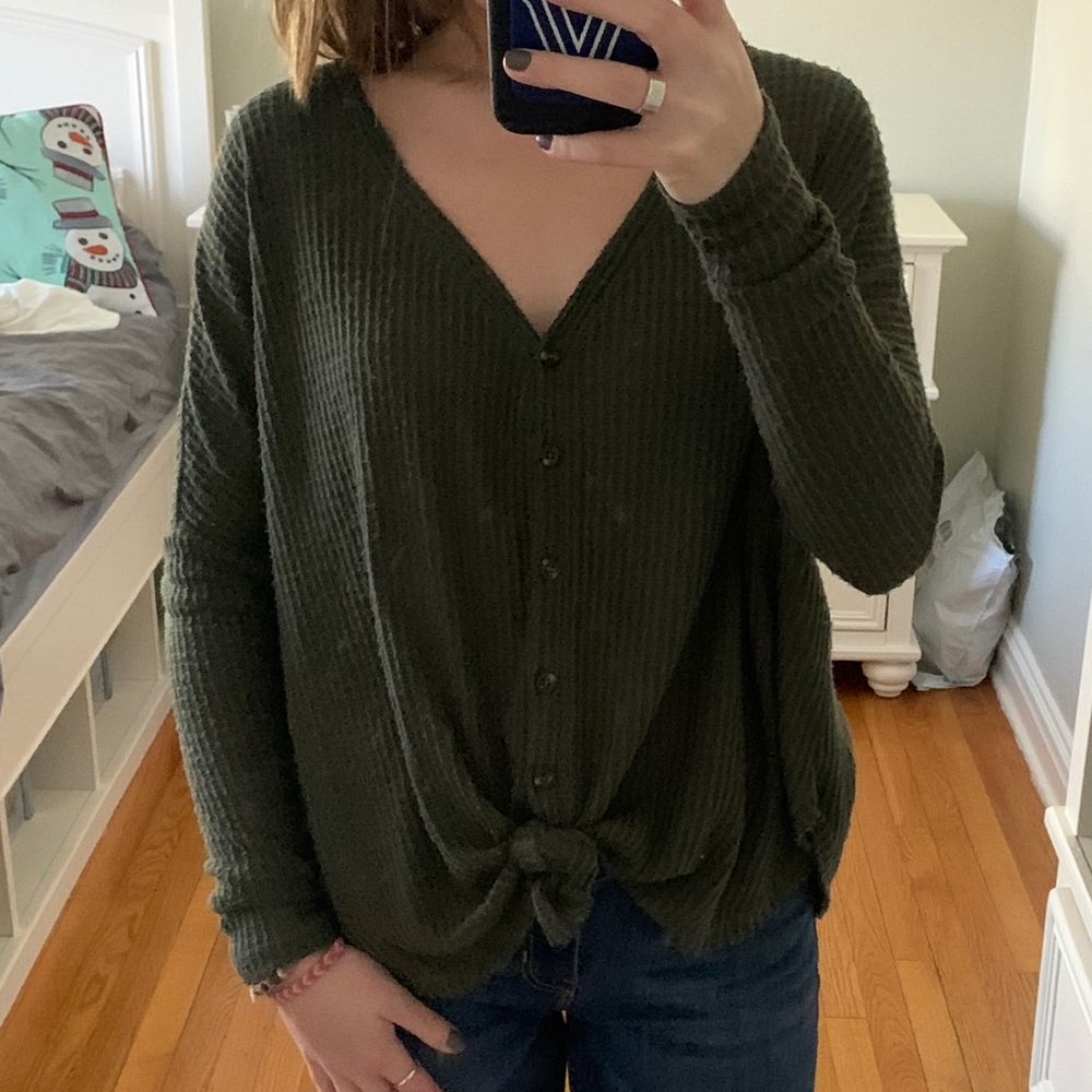 UO out from under olive sweater XS